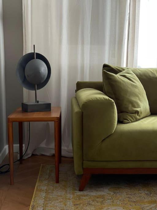 Stunning 1Bd Flat With 50M2 Terrace In The City Center Bucureşti Ngoại thất bức ảnh